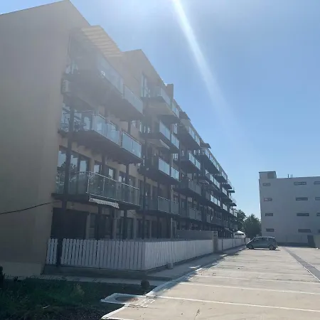 Gul Mona Apartman Saturn